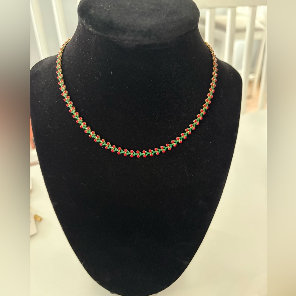 2-in-1 necklace! Reversible 18k PVD necklace; water & tarnish proof!